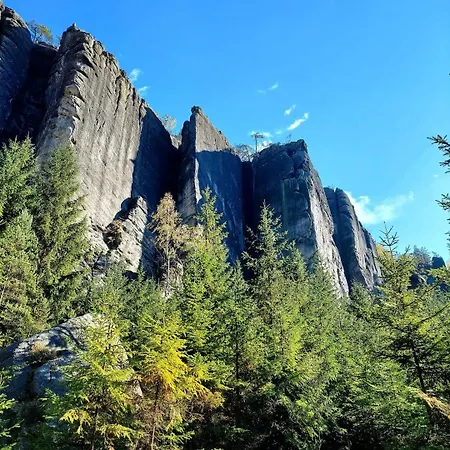 Dobroslov 度假居 *